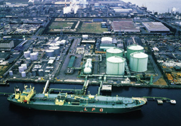 LPガスの輸入から専用タンカーによる日本への輸送